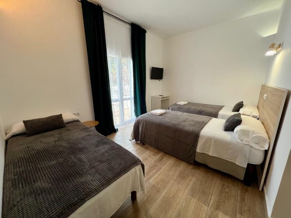 Oasis Dor Hostal